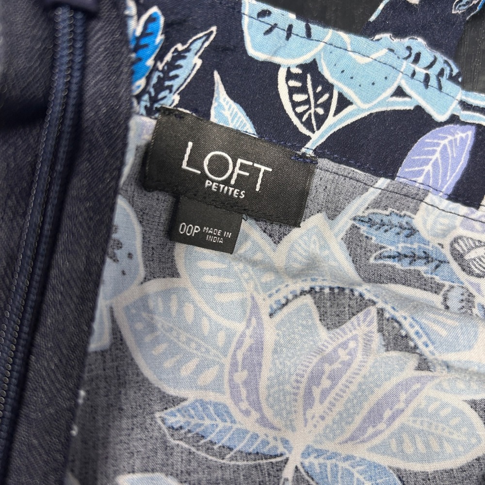 LOFT Petites Jumpsuit Women 00P Blue Floral Sleeveless Rayon Cottagecore Boho - Picture 2 of 12